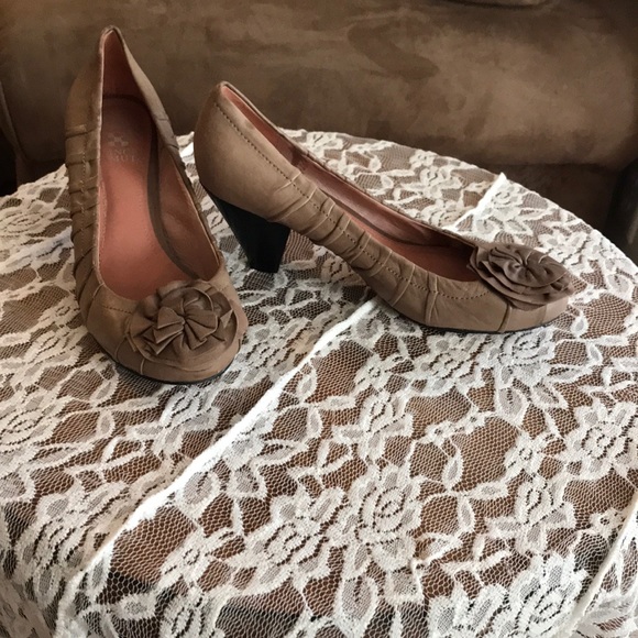 Shoes - Picture 2 of 2